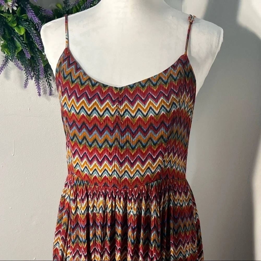 Forever 21 size L mini sundress w/ string adjustable straps darted waist line